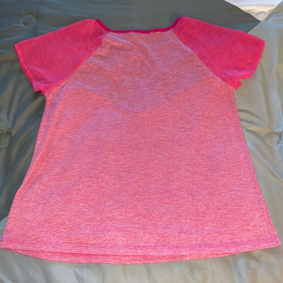 Miss Me Shirt Women’s Size XS Pink Aztec Design Short Sleeve Shirt - Picture 4 of 6